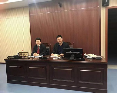 2019年7月3日，赵宏伟律师与尉建芳律师为一起“危险驾驶罪”案件在太原中院开庭