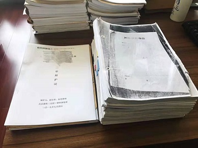 2019年7月12日，赵宏伟律师与张玲律师在晋中法院为一起“贩卖毒品案”开庭